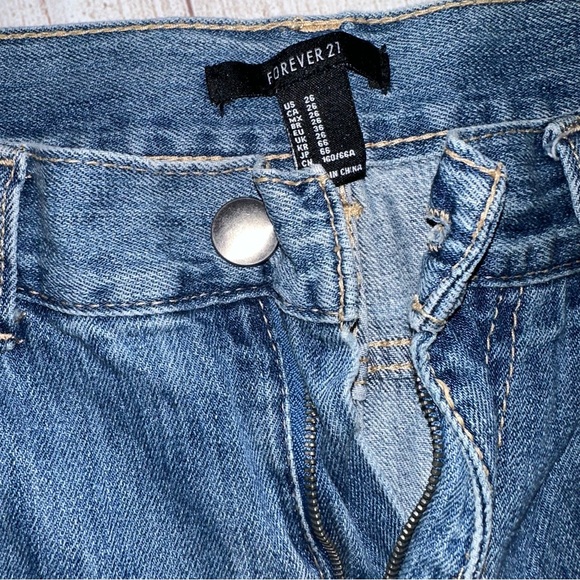 Distressed Ankle Jeans - Picture 6 of 8